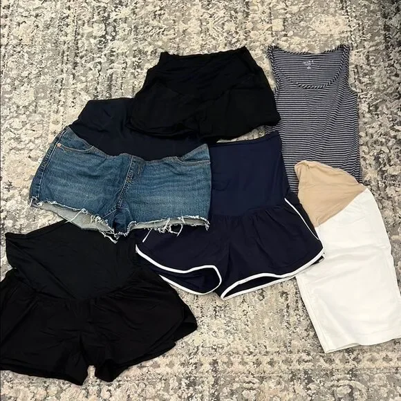 Maternity Bundle Shorts, Skirt, and Shirt Size Medium 4/6 - Picture 2 of 5